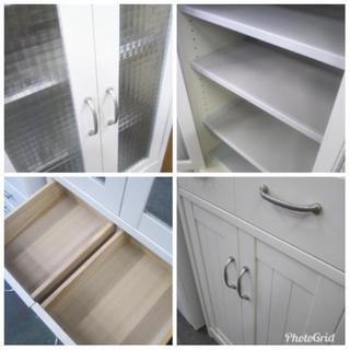 オフホワイトのおしゃれキッチンボード☆