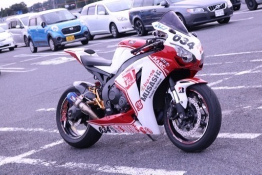 ホンダ CBR1000RR SC59