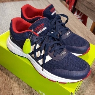 未使用に近い超美品 adidas ｎｅｏ スニーカー ランニング...