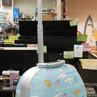 サンリオ シナモロール キャリーバッグ Paypay ペイペイ 決済可能 札幌市 清田区 平岡 モノハウス平岡店 大谷地のキッズ用品 子供用バッグ の中古あげます 譲ります ジモティーで不用品の処分