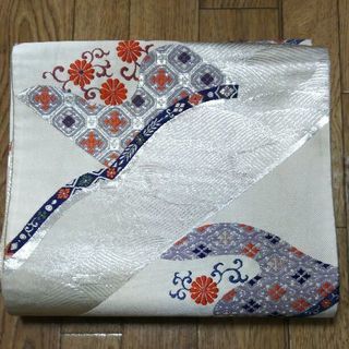 袋帯 白地 銀糸 波 刺繍