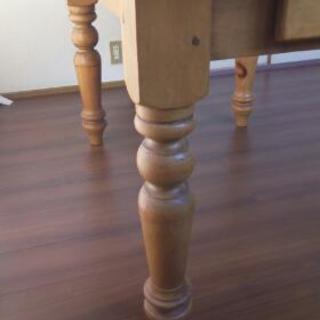 アンテークテーブル