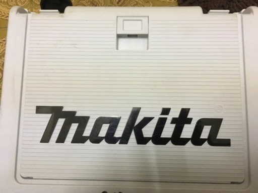 makita充電式インパクトドライバー【売】
