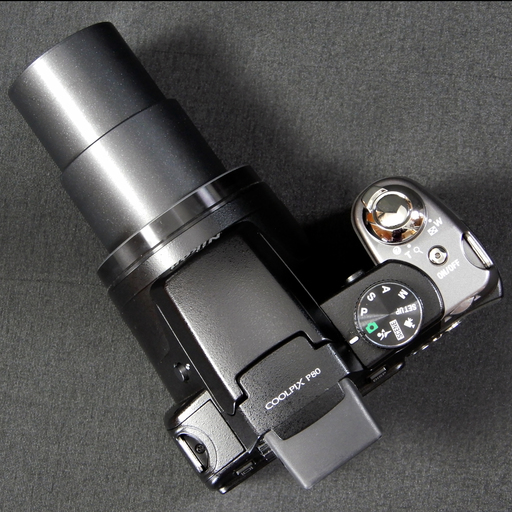 Nikon デジタルカメラ COOLPIX (クールピクス) P80 光学18倍ズーム　美品