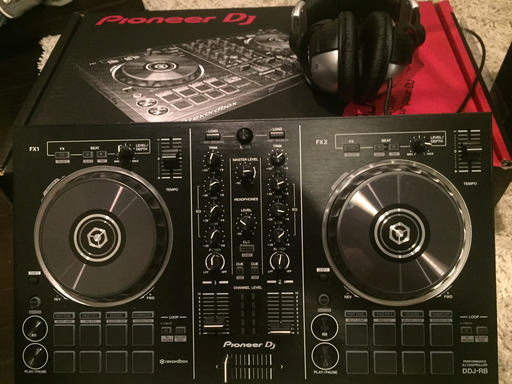 Pioneer　DDJ-RB 　rekordboxライセンス有り