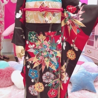 振袖フルセット買っても借りても10万円均一！7月のご契約でスイーツバイキングチケットプレゼント！