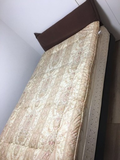 ベッド  140×200