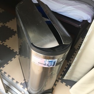 シンプルヒューマン バタフライカン リサイクラー 40L