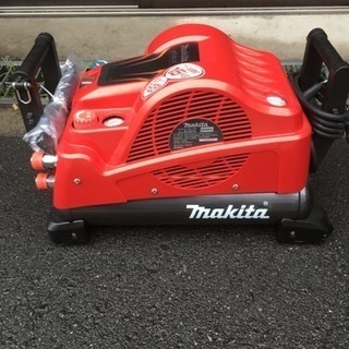 マキタ高圧エアーコンプレッサー AC401X