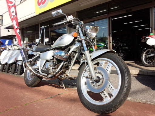 NO.1992 マグナ50 (MAGNA) 4サイクル クラッチ付き4速ミッション ＯＶＥＲレーシングカーボン　シーシーバー　☆彡