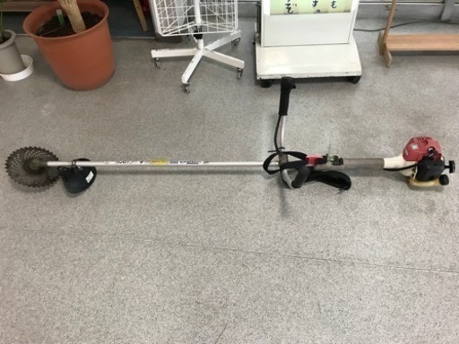 龍ケ崎市内1F敷地前渡し限定配達無料‼︎コマツ ゼノア肩掛け草刈り機(草払機)BC2211