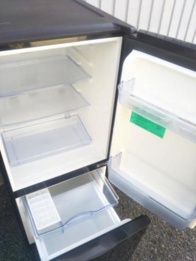 人気の黒い冷蔵庫！2013年製を激安価格で！