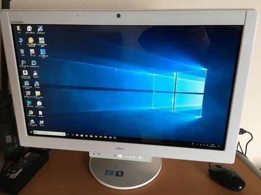 希望者様と商談中   富士通 FH76/CD 23インチタッチパネル搭載  Core i7へ換装  メモリ6GB