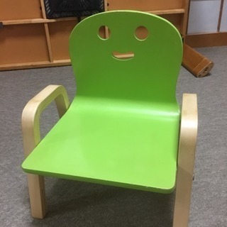 子供用の椅子とても可愛いいです。ホントに最終❗️