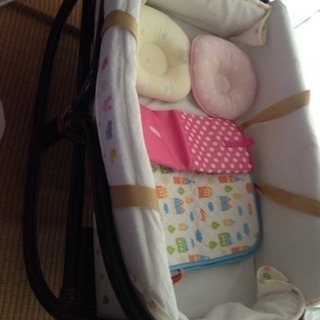 外出に便利な赤ちゃんベッド