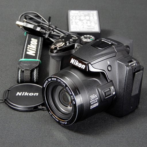 NikonデジタルカメラCOOLPIX P500 1210万画素 裏面照射CMOS 広角22.5mm 光学36倍 3型チルト式液晶 フルHD Used美品