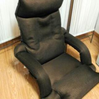 ニトリの肘付き座椅子