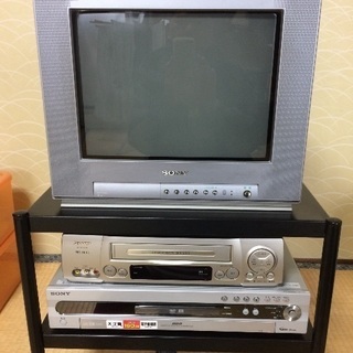 テレビ&VHS&DVDレコーダー