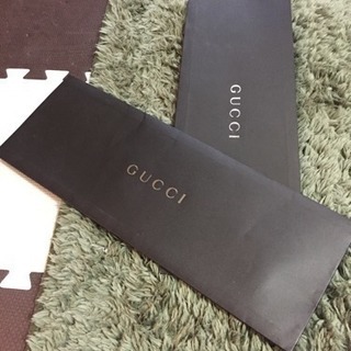 GUCCIのネクタイの袋。