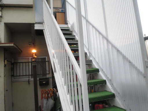 貸し事務所２階６畳洋間、西部新宿線、花小金井駅徒歩２－３分、１戸建て２階、