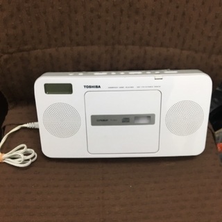 CDラジオ　TOSIBA　東芝製　ホワイトカラー