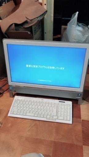 NEC(日本電気) ValueStar(バリュースター) VALUESTAR VN770/C(PC-VN770CS6W) win10にアップグレート