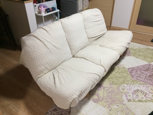 ソファ 3人用 +カバーセットでお譲りします。