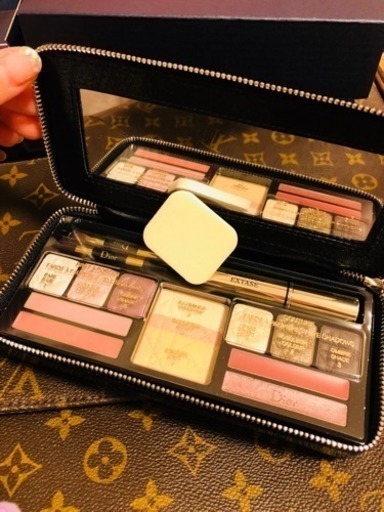 Diorパレット