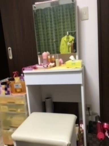 ドレッサー・白