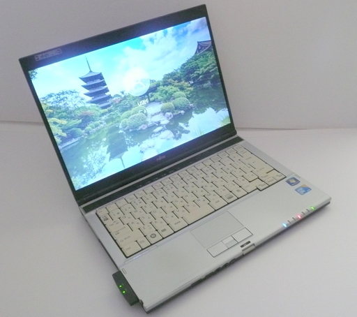 ↓値下げ↓【ノートパソコン】富士通 FMV LIFEBOOK FMV-S8390