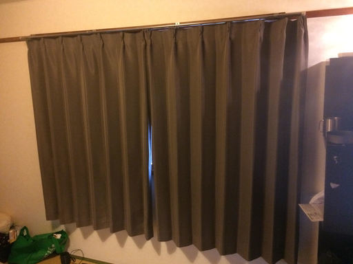 ニトリカーテン茶色2枚組 Yosy 近鉄日本橋のカーテン ブラインドの中古あげます 譲ります ジモティーで不用品の処分