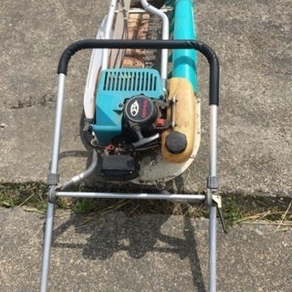 お茶刈機