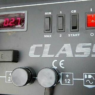 バッテリーチャージャー 充電器