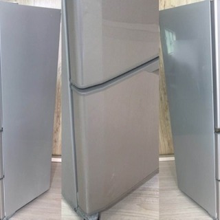 ★ MITSUBISHI 3ドア 331L冷凍冷蔵庫 コンパクトで収納たっぷり♪