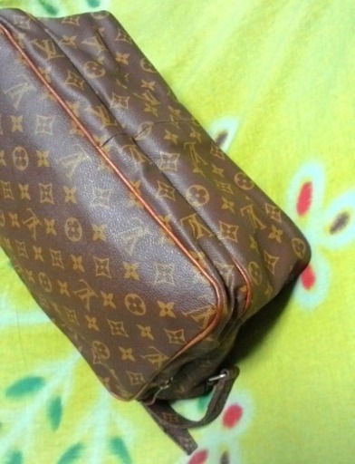 値下中!ルイヴィトン Louis Vuitton ショルダーバッグ 斜めがけ 値下中!ルイヴィトン Louis Vuitton ショルダーバッグ 斜めがけ