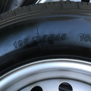 トヨエース ハイエース タイヤ ホイール付き