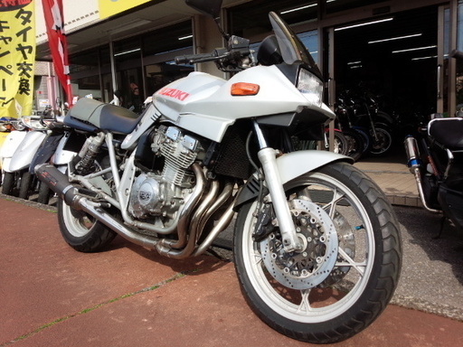 NO.2008 GSX400Sカタナ 水冷4サイクル4気筒エンジン ヨシムラサイクロンマフラー ☆彡