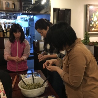 楽々中国語教室　楽々学ぼう　　　定期的な食文化体験パーティ