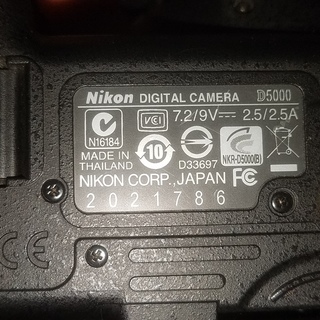 中古ニコン Nikon D5000 +18-55mm VR レンズキット