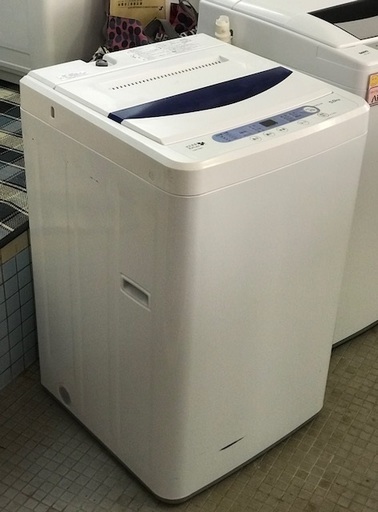 【2016年製　安心の3か月保証　配達・設置OK】HerbRelax　YWM-T50A1　ヤマダ電機オリジナル　全自動電気洗濯機　(5kg)