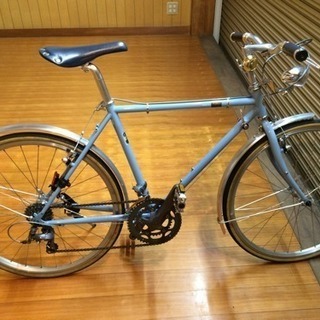 BRIDGESTONE クエロ 650です（砲弾ライト付き）