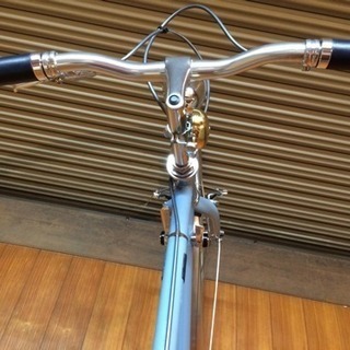 BRIDGESTONE クエロ 650です（砲弾ライト付き）