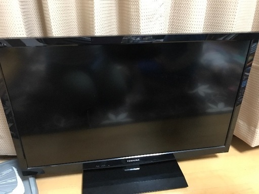 TOSHIBA  ２０１１年製 REGZA32型液晶テレビ