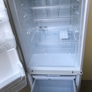 【高年式　大型冷蔵庫　安心の3か月保証　配達・設置OK】シャープ 350L 3ドア冷蔵庫（ゴールド系）SHARP どっちもドア SJ-WA35A-N