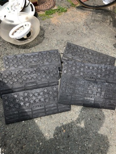 段差スロープ ゴム製 一つ1000円 スノーボーダー 豊橋の車のパーツの中古あげます 譲ります ジモティーで不用品の処分