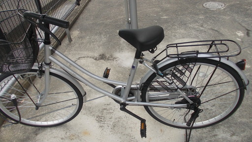 自転車シルバーメッシュカゴ付き保証書・鍵付き