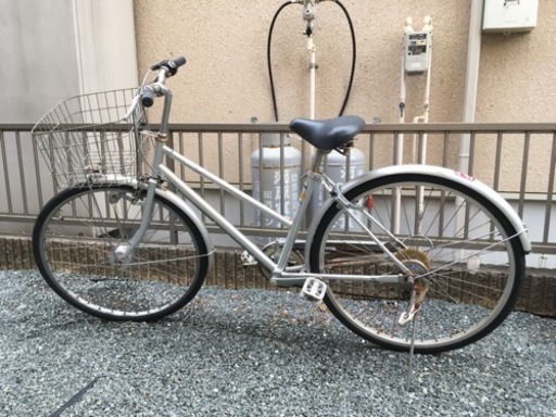中古　26インチ　中古 6段変速オートライト付通学使用自転車