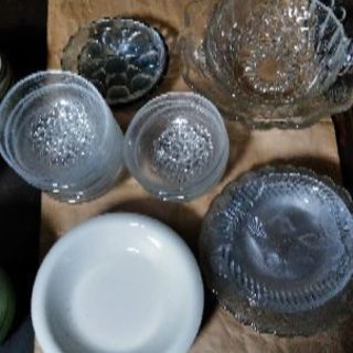 ガラス製のお皿や小鉢