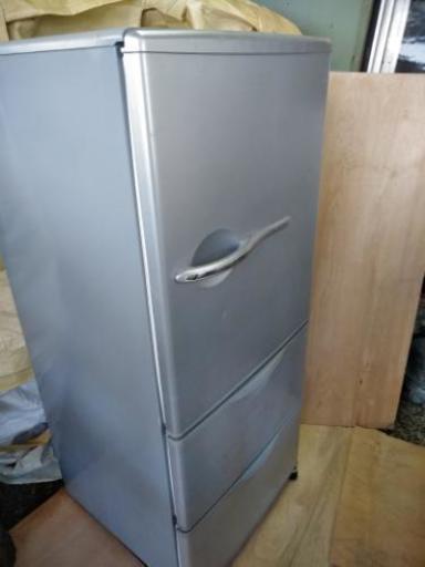 AQUA アクア AQR-261A S [冷凍冷蔵庫 (264L・右開き） 3ドア ラグジュアリーシルバー]