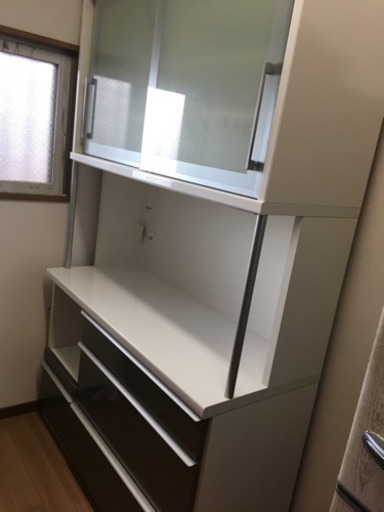 再出品ニトリ食器棚